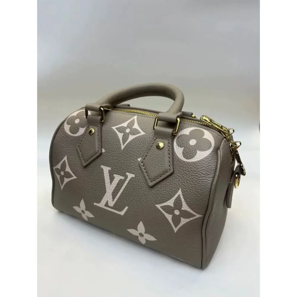 Louis Vuitton Women Pre-Loved Bag Brand New Condition